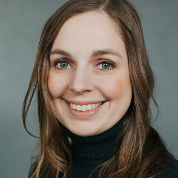 Dr. Carla Häfner