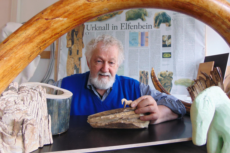 Elfenbeinschnitzer Bernhard Röck